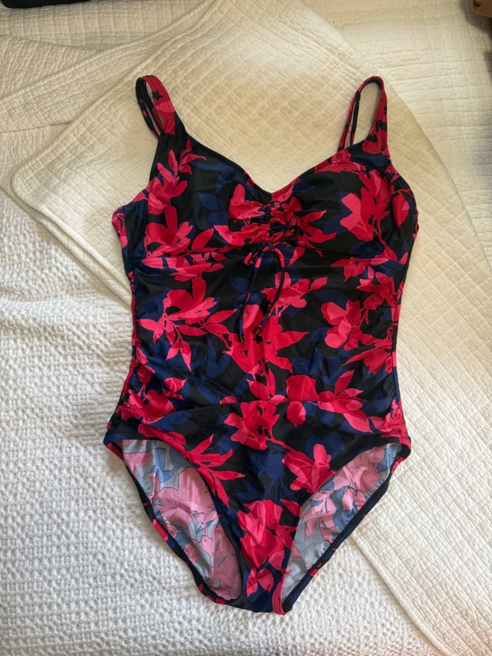 🌺 Pink & Navy Floral One Piece Swimsuit
